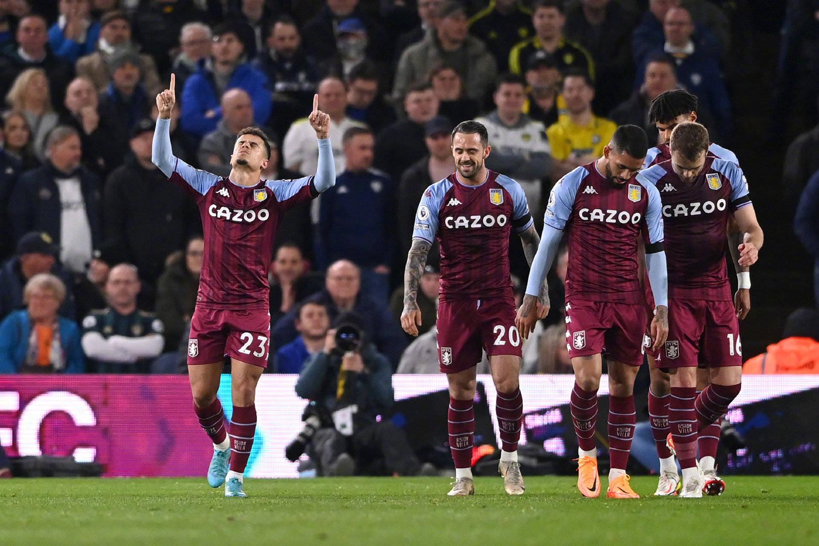 社交媒体上 社交媒体上