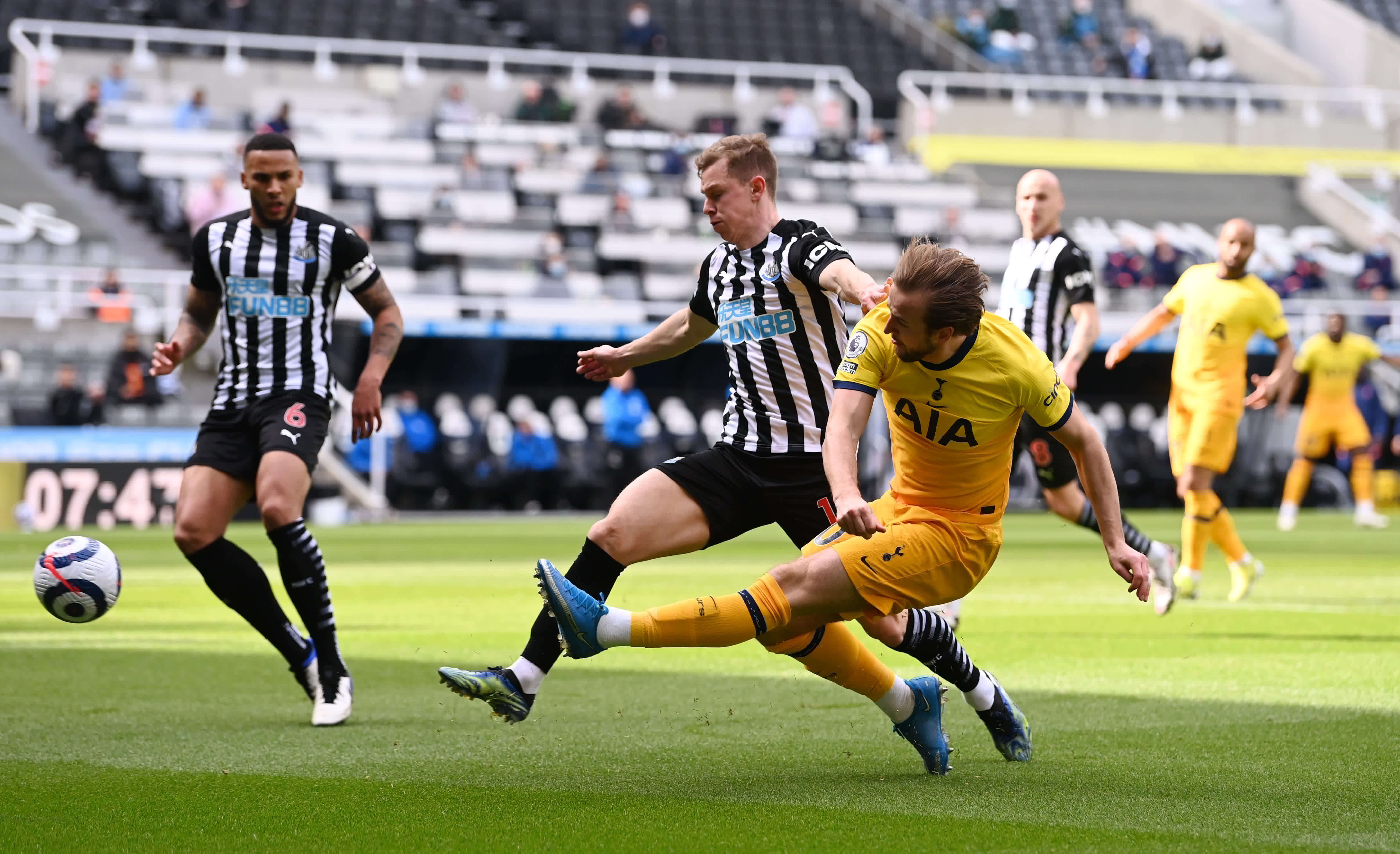 德媒：多特願意帶回購條款出售穆科科.